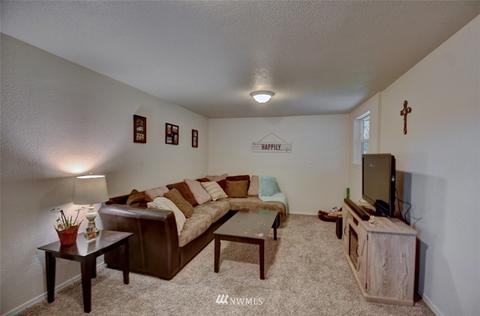 702 Tipsoo Loop S, Rainier, WA 98576 photo 2