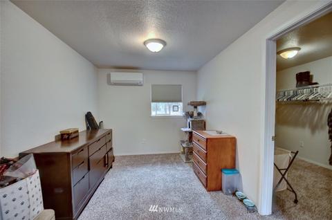 702 Tipsoo Loop S, Rainier, WA 98576 photo 7