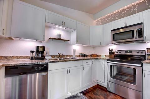 702 Tipsoo Loop S, Rainier, WA 98576 photo 19