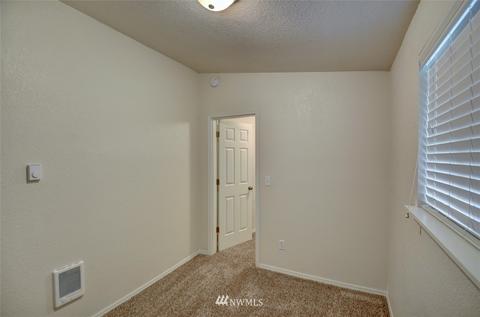 702 Tipsoo Loop S, Rainier, WA 98576 photo 11