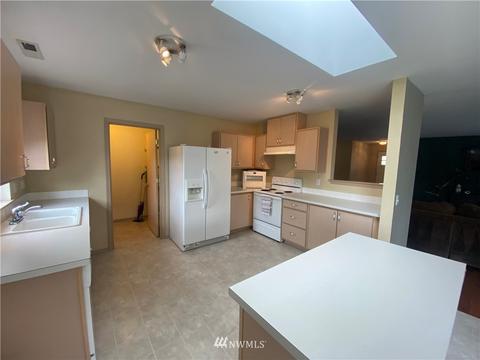 1110 Nunnally Ave NW, Orting, WA 98360 photo 3