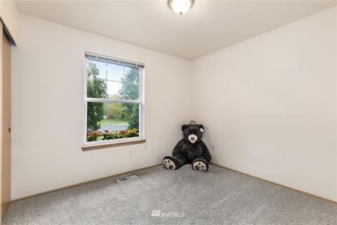 405 Kensington Ave NW, Orting, WA 98360 photo 9