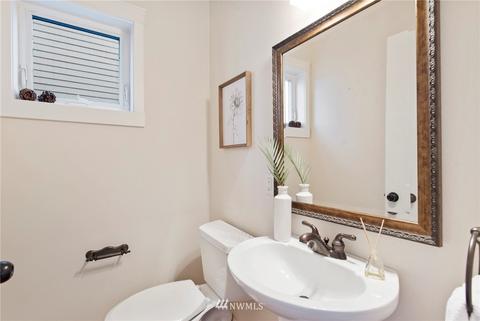 217 24th Ave E, Seattle, WA 98112 photo 11