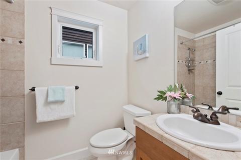 217 24th Ave E, Seattle, WA 98112 photo 18