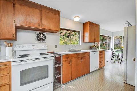 1015 Maple St, Edmonds, WA 98020 photo 10
