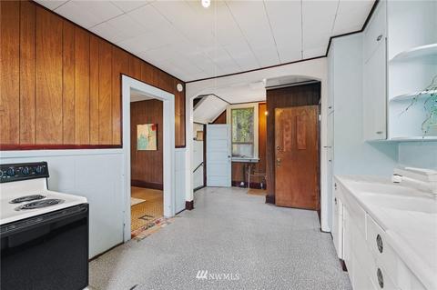 1808 E Cherry St, Seattle, WA 98122 photo 9