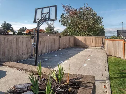 922 Pine St, Edmonds, WA 98020 photo 36