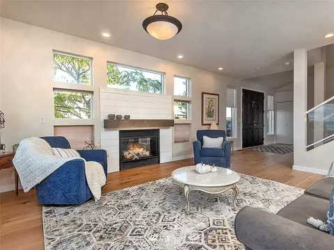 922 Pine St, Edmonds, WA 98020 photo 5