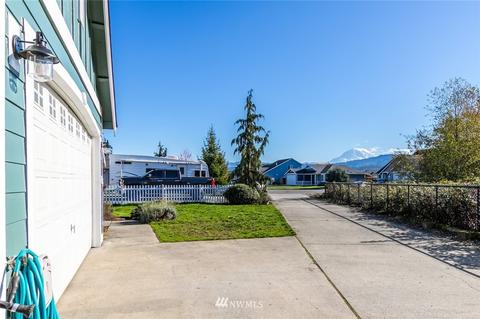 513 Balmer St SW, Orting, WA 98360 photo 2