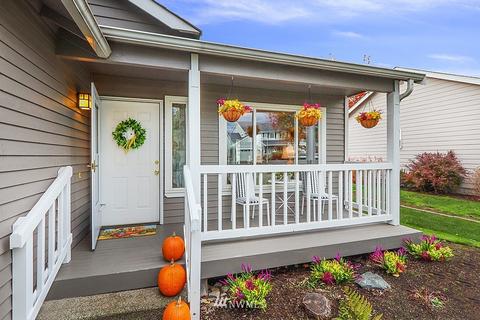 1784 Garfield St, Enumclaw, WA 98022 photo 2
