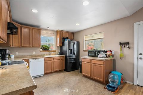 401 Maple St, Hamilton, WA 98255 photo 8