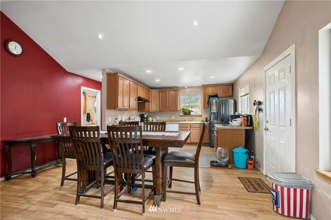 401 Maple St, Hamilton, WA 98255 photo 7