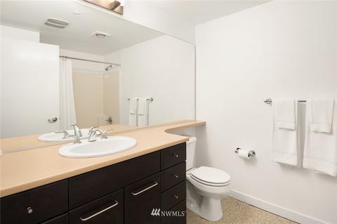 1420 E Pine St #E504, Seattle, WA 98122 photo 13