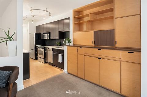 1420 E Pine St #E504, Seattle, WA 98122 photo 9