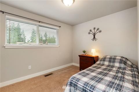 17329 Woodland Dr, Bothell, WA 98012 photo 10