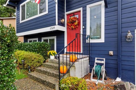 17329 Woodland Dr, Bothell, WA 98012 photo 2