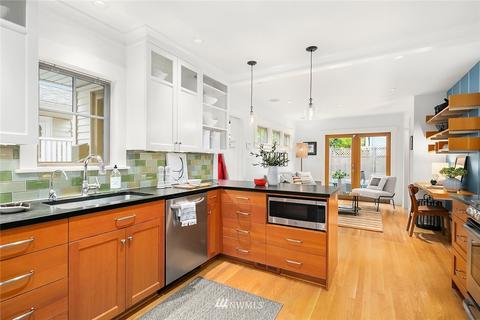 4673 Eastern Ave N, Seattle, WA 98103 photo 10