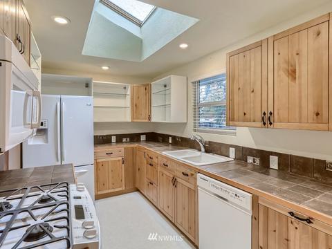 102 233rd Pl SW, Bothell, WA 98021 photo 10