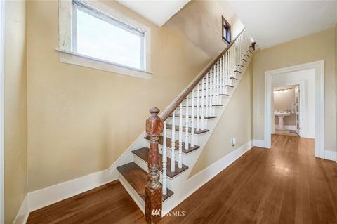 206 Leber St NE, Orting, WA 98360 photo 4