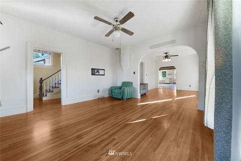 206 Leber St NE, Orting, WA 98360 photo 5