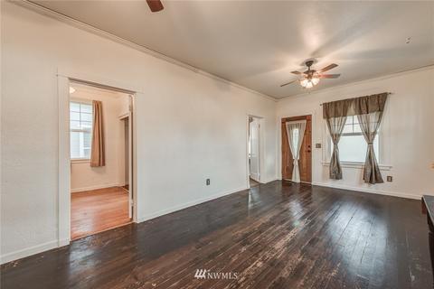 1303 E Marine View Dr, Everett, WA 98201 photo 4