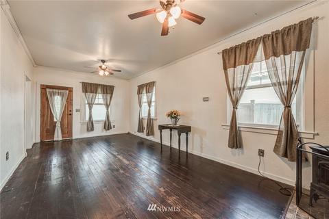 1303 E Marine View Dr, Everett, WA 98201 photo 5