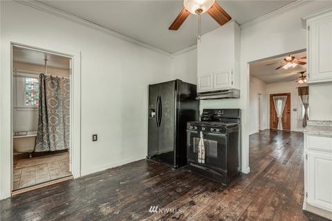 1303 E Marine View Dr, Everett, WA 98201 photo 11
