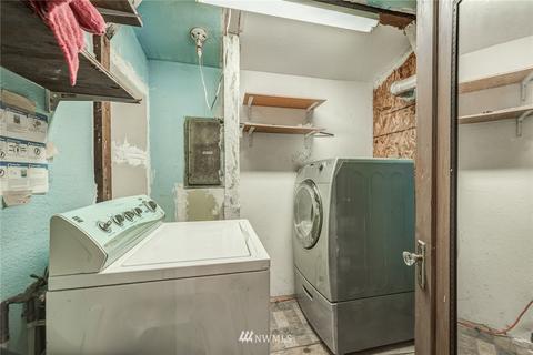 1303 E Marine View Dr, Everett, WA 98201 photo 18