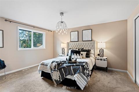 915 215th St SE, Bothell, WA 98021 photo 18