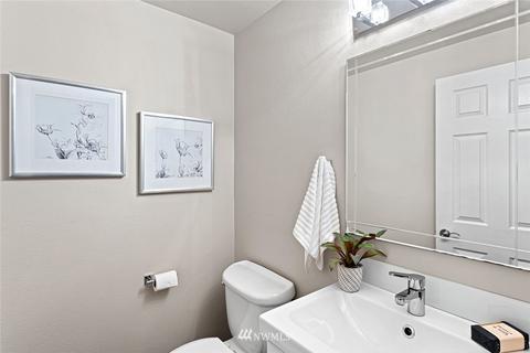 915 215th St SE, Bothell, WA 98021 photo 17
