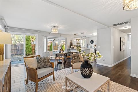 915 215th St SE, Bothell, WA 98021 photo 14