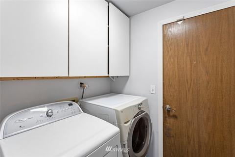 915 215th St SE, Bothell, WA 98021 photo 28