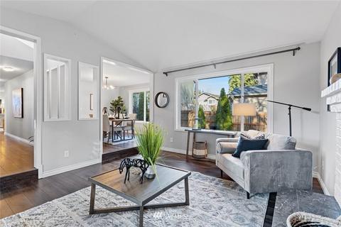 915 215th St SE, Bothell, WA 98021 photo 9