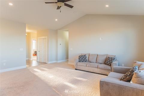 1665 E Madera St, Othello, WA 99344 photo 7