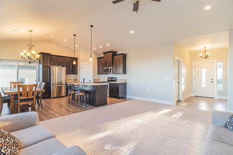 1665 E Madera St, Othello, WA 99344 photo 11