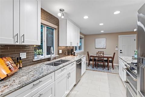 15226 108th Pl NE, Bothell, WA 98011 photo 9