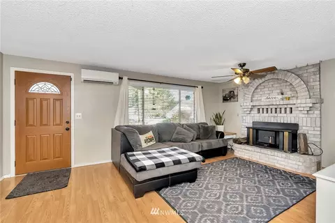 130 170th St E, Spanaway, WA 98387 photo 3