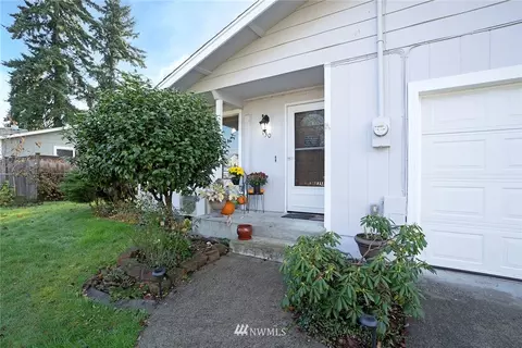 130 170th St E, Spanaway, WA 98387 photo 2