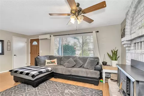 130 170th St E, Spanaway, WA 98387 photo 5