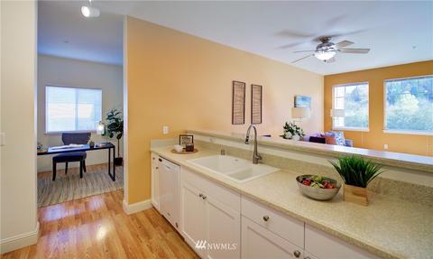 17426 Bothell Way NE #A404, Bothell, WA 98011 photo 9