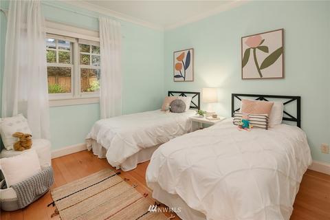 4639 Eastern Ave N, Seattle, WA 98103 photo 10