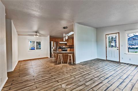 129 Corrin Ave NW, Orting, WA 98360 photo 9