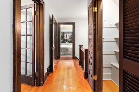 2235 E Crescent Dr, Seattle, WA 98112 photo 18