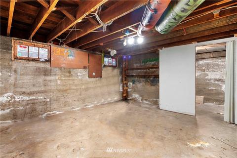 2235 E Crescent Dr, Seattle, WA 98112 photo 26