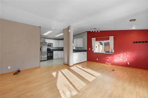 4248 Pendleton Ct, Malaga, WA 98828 photo 6