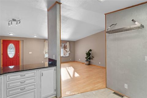 4248 Pendleton Ct, Malaga, WA 98828 photo 10