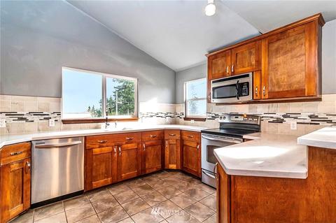 1403 E Casino Rd, Everett, WA 98203 photo 7