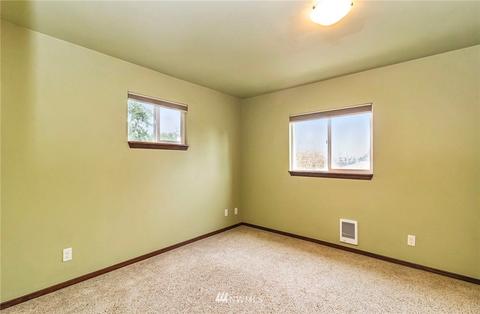 1403 E Casino Rd, Everett, WA 98203 photo 11