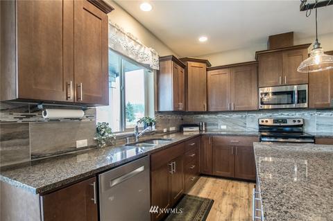 213 Balmer St SW, Orting, WA 98360 photo 16