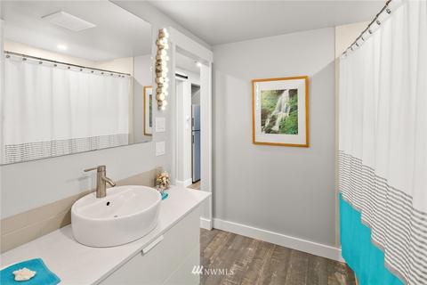 21105 W Richmond Rd, Bothell, WA 98021 photo 12